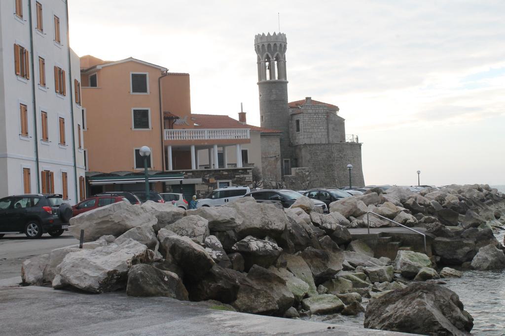 Piran Punta Beach Apartment Eksteriør bilde