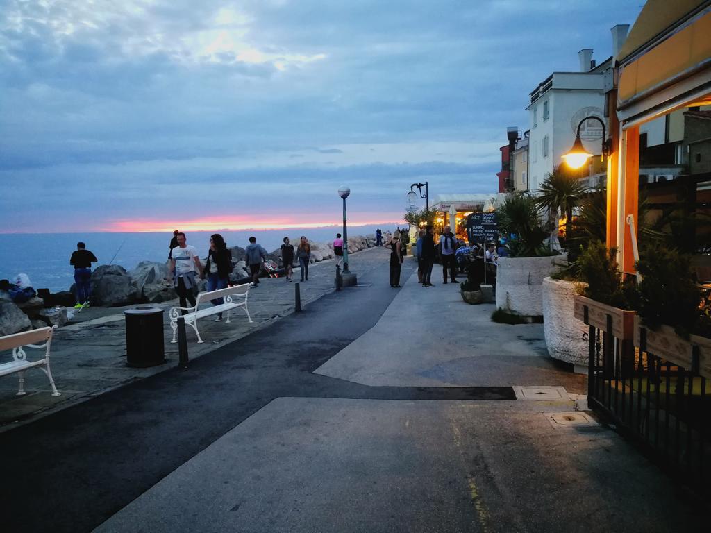 Piran Punta Beach Apartment Eksteriør bilde